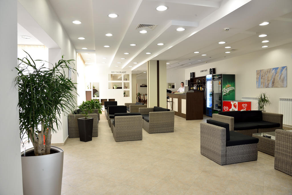 Glicinia Hotel Golden Sands Exterior photo