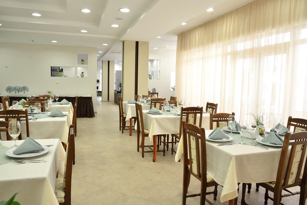 Glicinia Hotel Golden Sands Exterior photo
